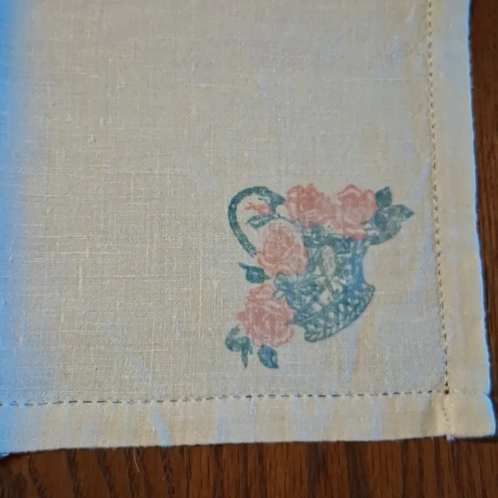 Source Unknown vintage linen
